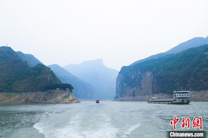 一場巡河“找茬”行動，何以巡出碧水東流的長江？