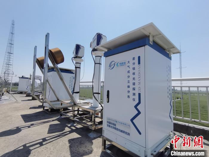 壽縣國(guó)家氣候觀象臺(tái)內(nèi)各種觀測(cè)設(shè)備?！侨?攝