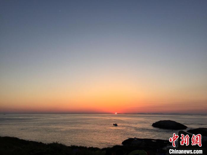 浙江海域一景?！×植?攝
