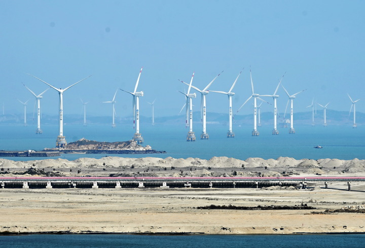 2021年3月9日，三峽福清興化灣海上風(fēng)電場。新華社記者 林善傳 攝
