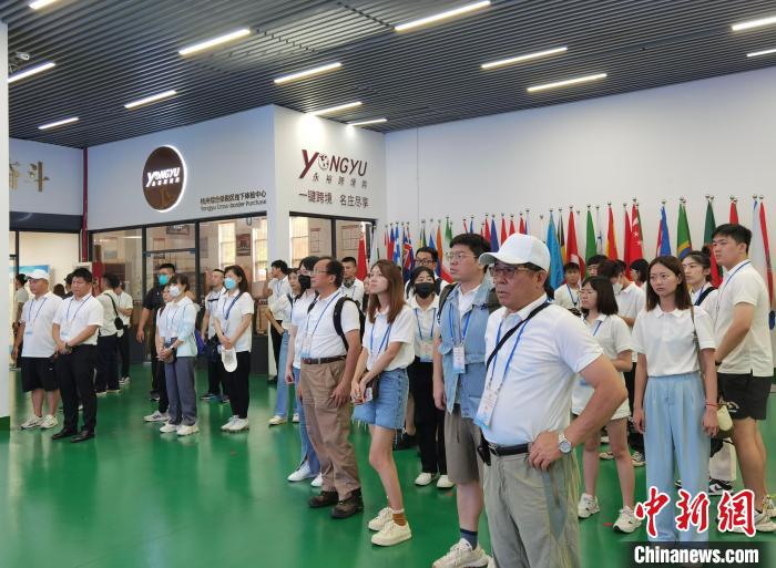 臺灣青年參訪浙江?！□U夢妮 攝