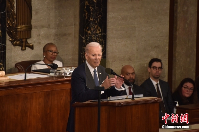 當(dāng)?shù)貢r(shí)間2月7日晚，美國總統(tǒng)拜登在國會(huì)發(fā)表其任內(nèi)第二次國情咨文演講。圖/<a target='_blank' href='/' _fcksavedurl='/'><p  align=