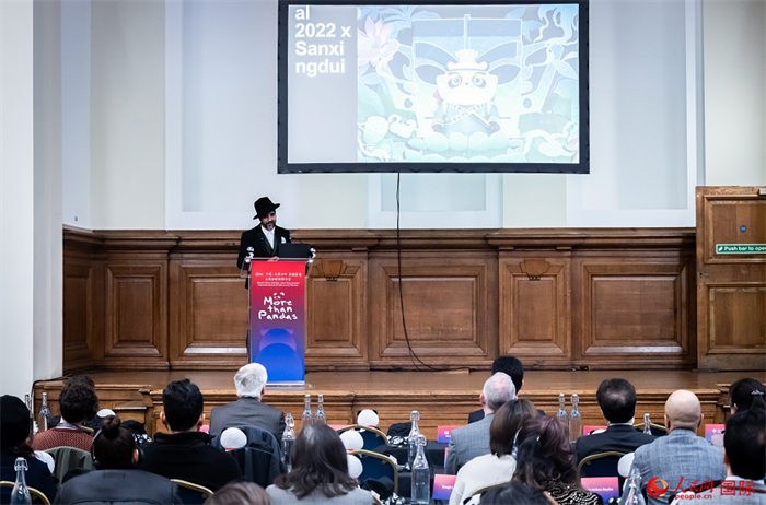 城市建筑與文化創(chuàng)意設(shè)計(jì)師卡姆·帕尼薩講述他和四川的故事。人民網(wǎng) 郭錦標(biāo)攝