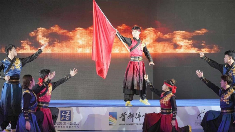 圖為“華夏風(fēng) 功夫情”演出場(chǎng)景，中國(guó)駐阿聯(lián)酋大使館供圖