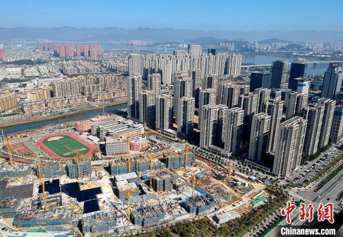 資料圖：航拍一處新建住宅。 <a target='_blank' href='/'><p  align=