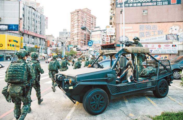 圖為2021年臺陸軍特種作戰(zhàn)指揮部在演習。圖片來源：臺灣《中國時報》。