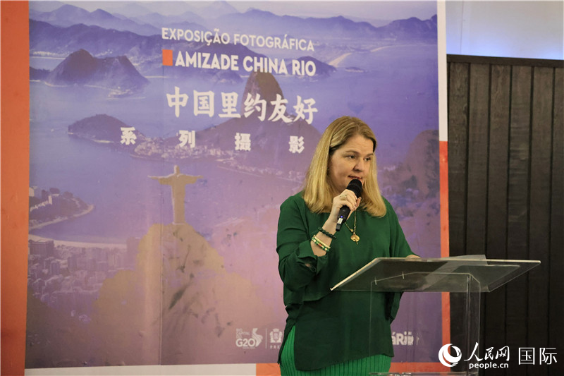 巴西中國(guó)創(chuàng)新經(jīng)濟(jì)研究院主席克勞迪婭·亞努齊在活動(dòng)中致辭。人民網(wǎng)記者 時(shí)元皓攝