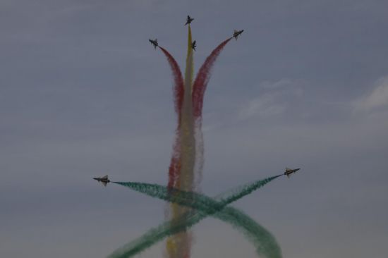 飛行表演現(xiàn)場(chǎng)。王曉東 攝