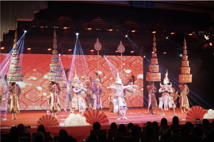 圖為2024“歡樂(lè)春節(jié)”中泰互致新春賀辭活動(dòng)現(xiàn)場(chǎng)。 中國(guó)駐泰國(guó)大使館文化處供圖