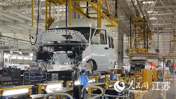 南京依維柯汽車有限公司生產(chǎn)車間。黃啟源攝