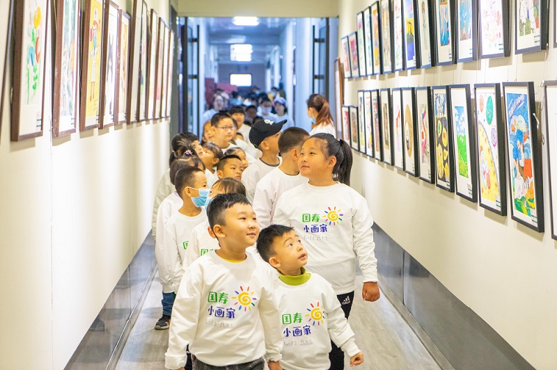 國壽小畫家創(chuàng)意作品征集活動(dòng)啟幕。單位供圖