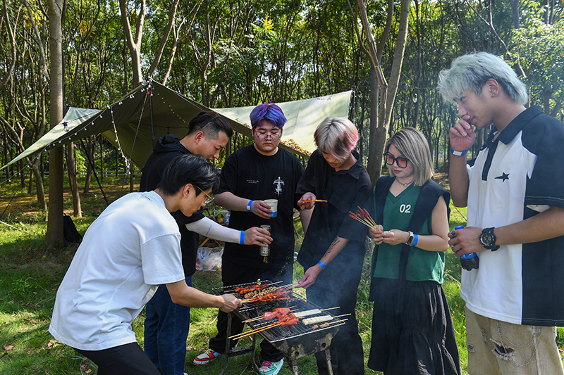 從馬達加斯加到肥東，楊晉打理的雨悅山房深受年輕人的喜愛。吳芳攝