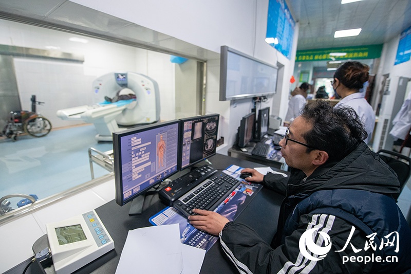 震中日記｜“謝謝，曼巴啦！”