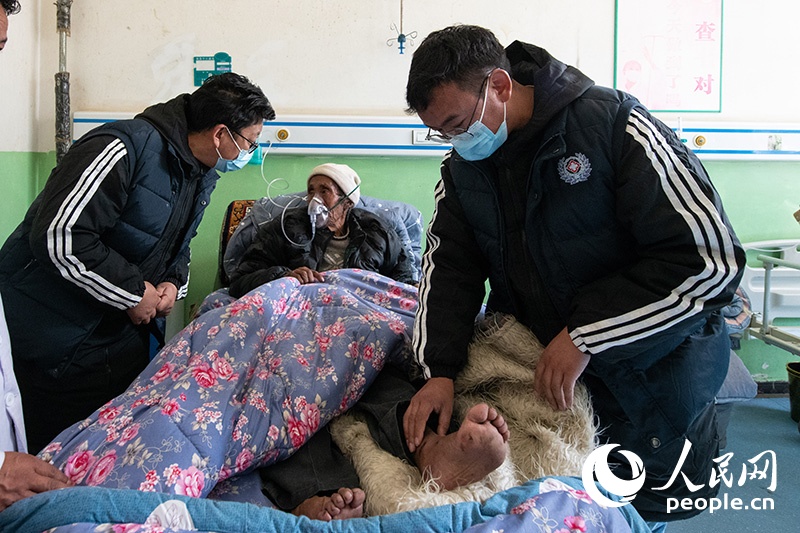 震中日記｜“謝謝，曼巴啦！”