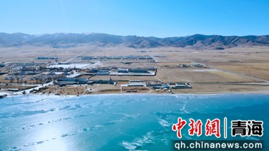 圖為冬日青海湖。李江寧攝