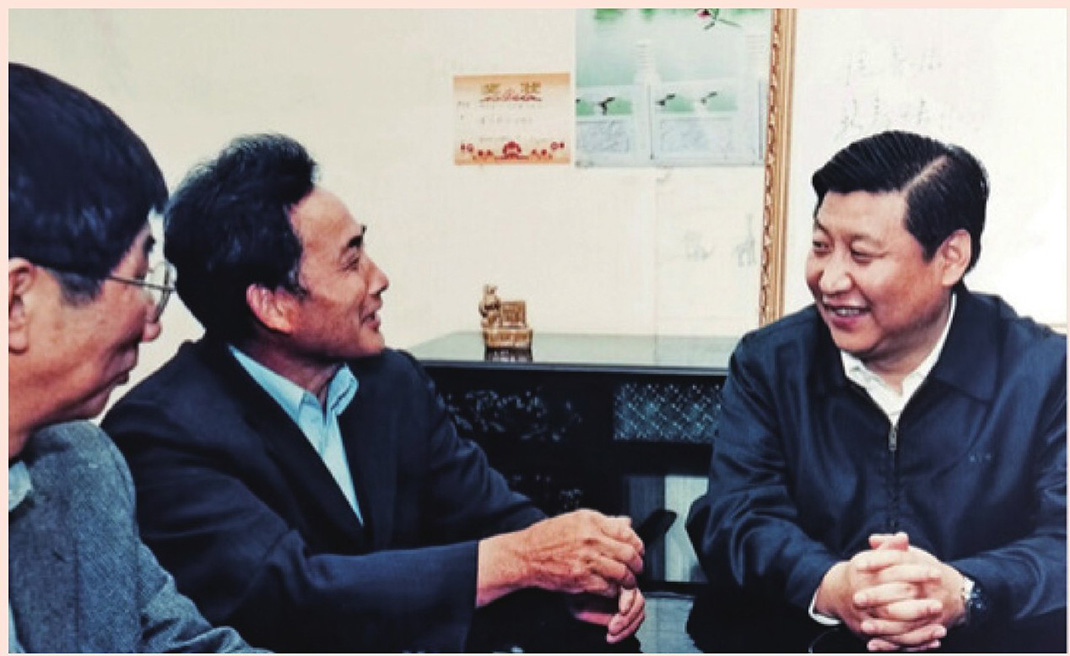 2003年4月24日，時任浙江省委書記習(xí)近平在浙江下姜村調(diào)研。
