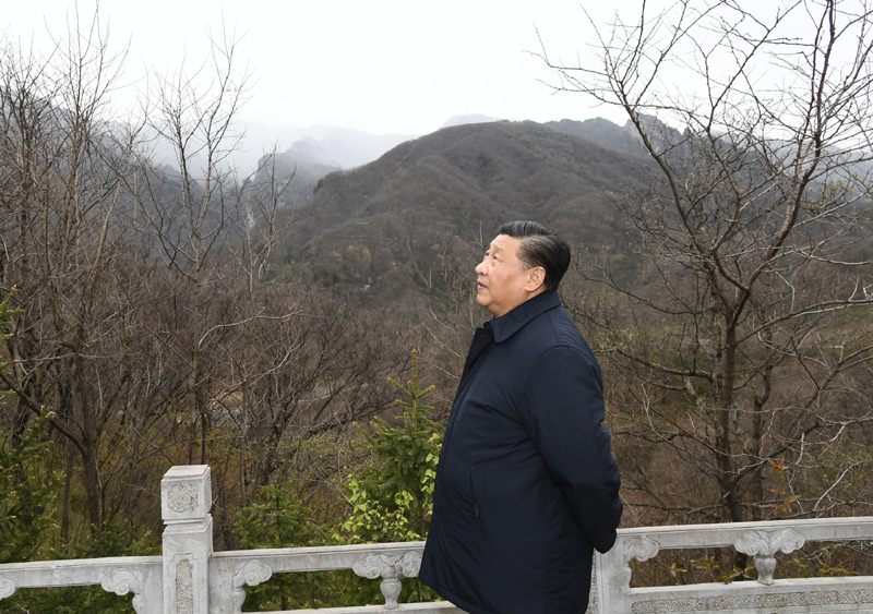2020年4月20日，習(xí)近平總書記在位于陜西柞水的秦嶺牛背梁國(guó)家級(jí)自然保護(hù)區(qū)考察秦嶺生態(tài)保護(hù)情況。