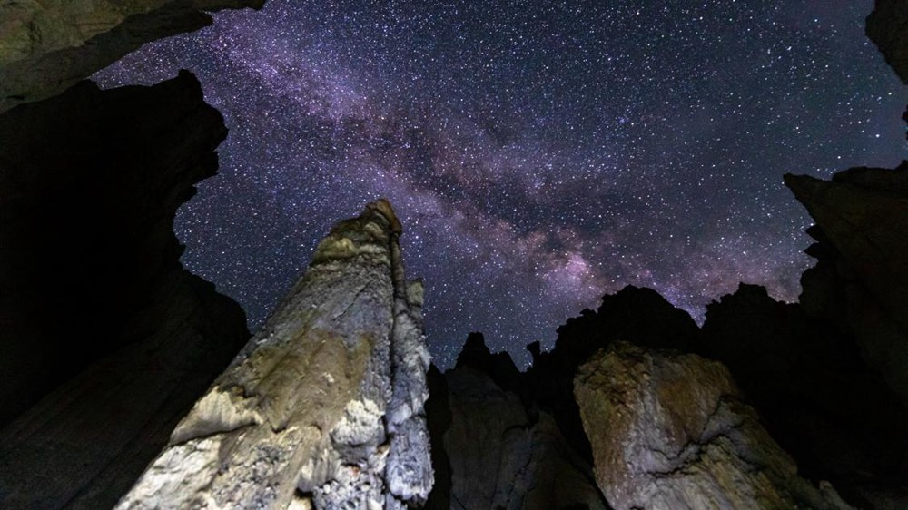 手可摘星辰。貢覺群培攝