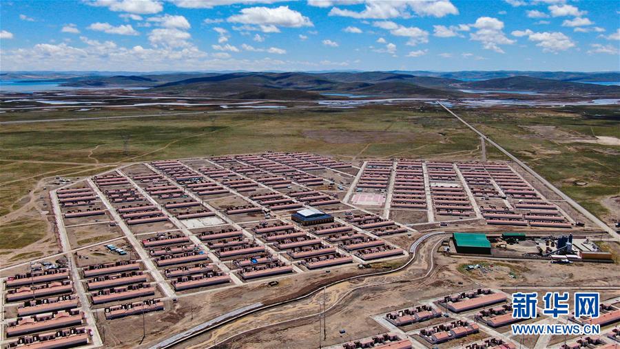 （走向我們的小康生活）（1）青?，敹啵狐S河源的幸福村