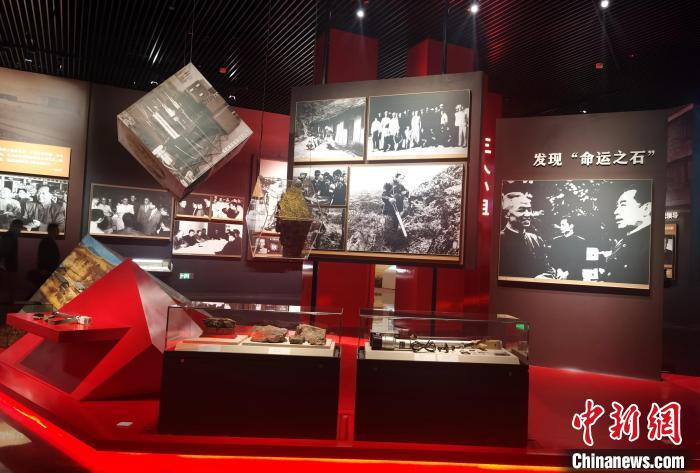 圖為紀念館內部一角?！《∮衩?攝