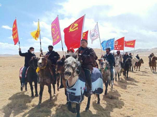 青?，斍撸厚R背宣講隊(duì)助推“1號(hào)”文件入腦走心