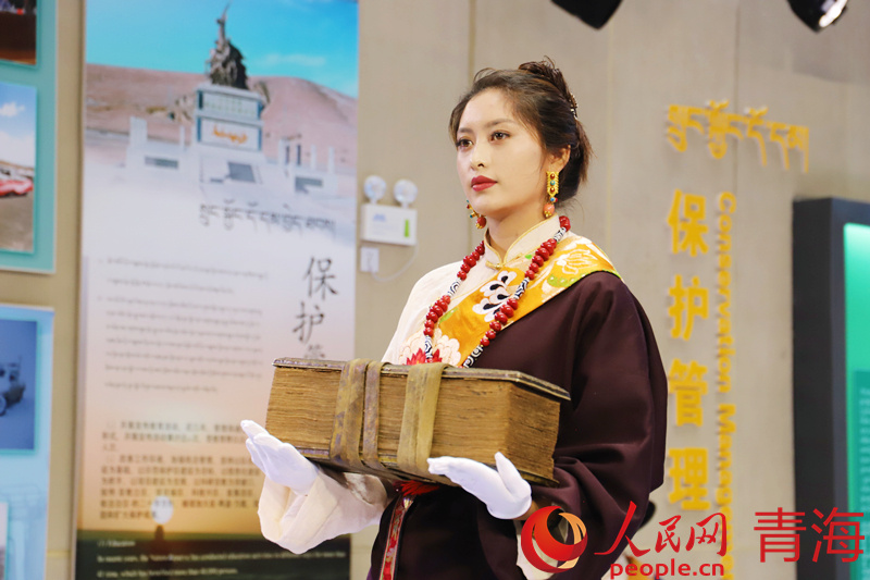藏品展示。人民網(wǎng) 楊啟紅攝