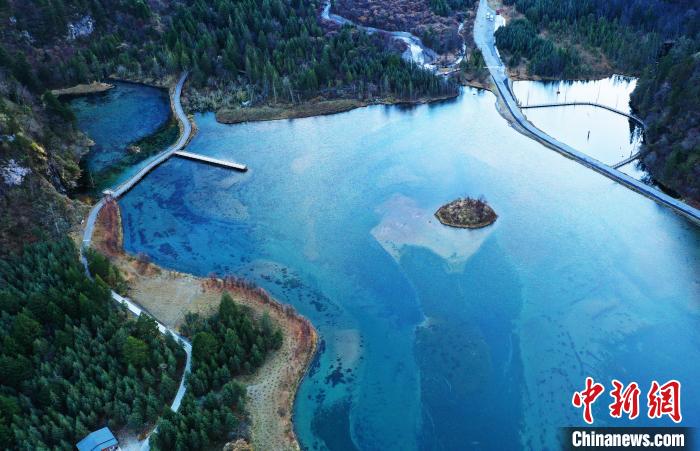 畢棚溝景區(qū)風光。　安源 攝