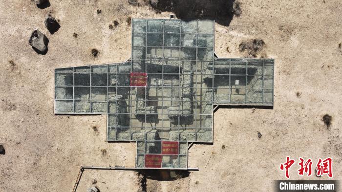 圖為被稱(chēng)為“九層妖塔”的熱水墓群一號(hào)大墓?！●R銘言 攝