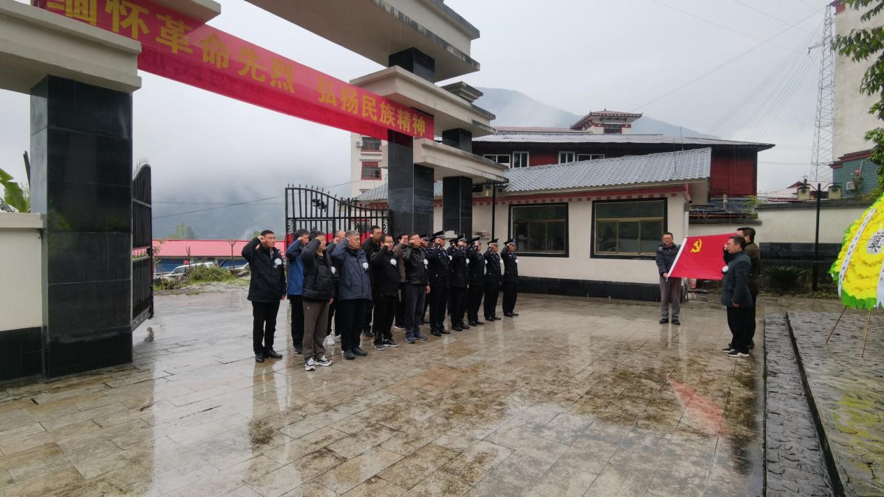 學黨史祭英烈強動力，扎實走好援藏路