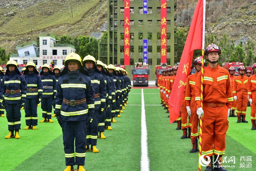 誓師大會現(xiàn)場。人民網(wǎng) 李海霞攝