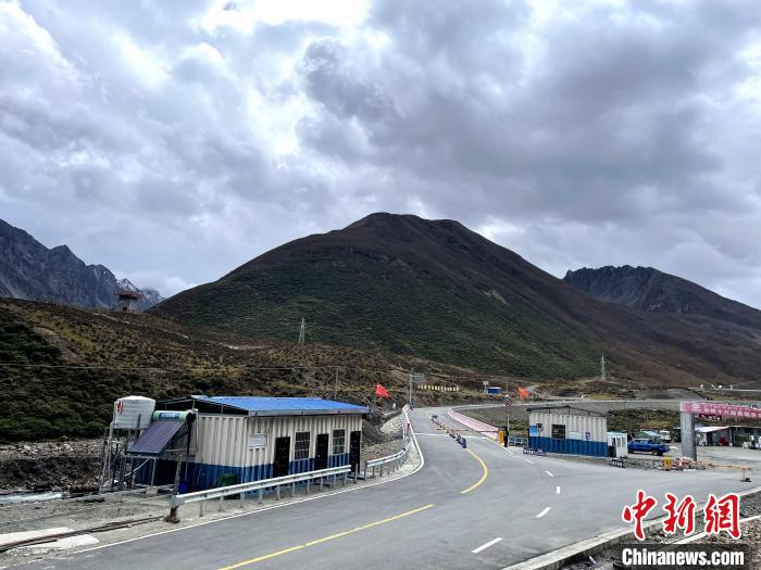 西藏邊境警察：守護(hù)G219！在移動方艙的青春堅(jiān)守