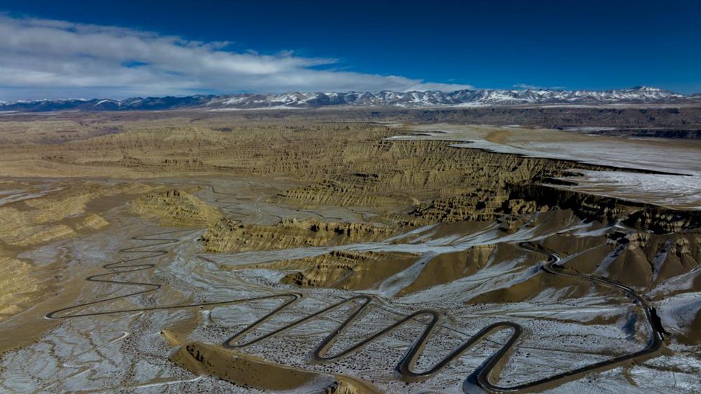 雪后扎達(dá)土林。金阿次仁攝