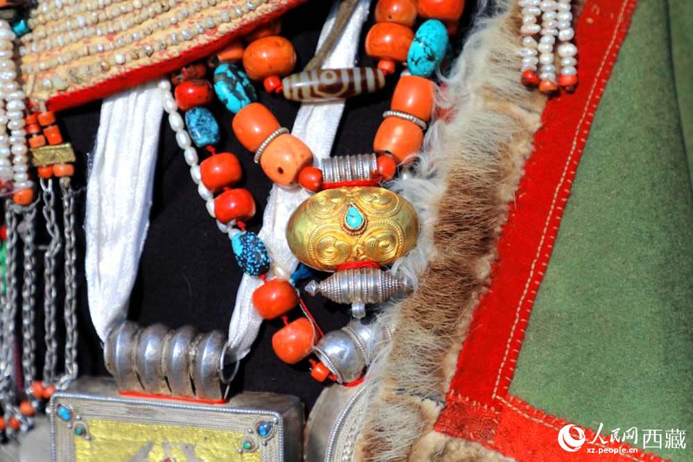 精美的配飾。人民網(wǎng) 李海霞攝