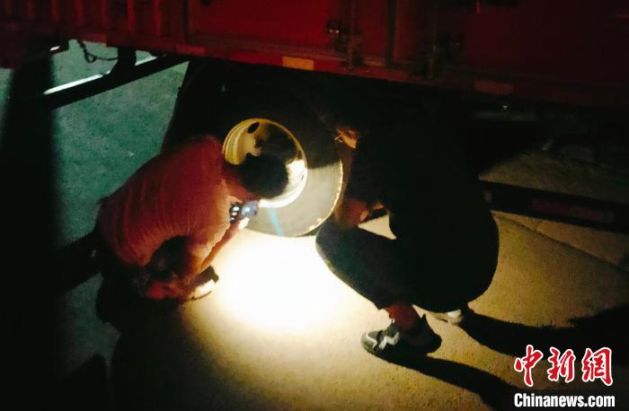 西藏一名基層干部返崗抗疫路：3600公里、歷時100小時