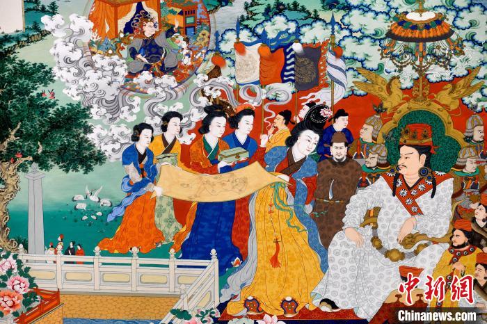 圖為5月16日，展覽中的新創(chuàng)唐卡作品(局部)?！±盍?攝