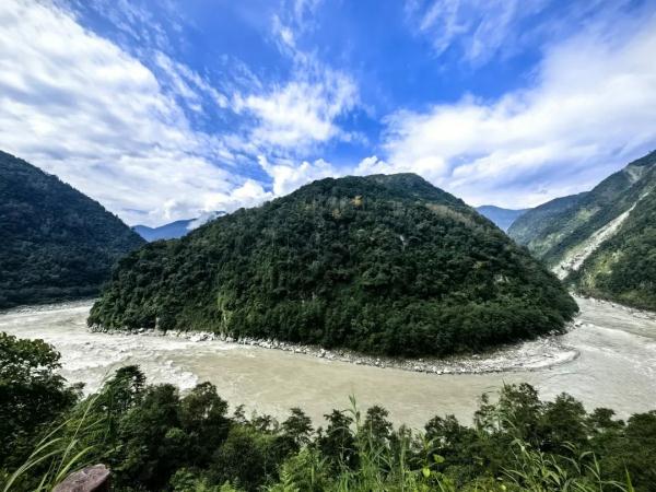 幾代建設者，歷經(jīng)半個多世紀完成！這是一條怎樣的公路？