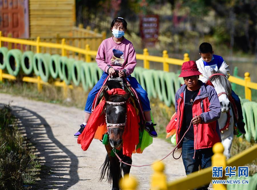 （全面建成小康社會(huì)“百城千縣萬(wàn)村調(diào)研行”·圖文互動(dòng)）（2）青海卡陽(yáng)村：“光棍村”的華麗轉(zhuǎn)身